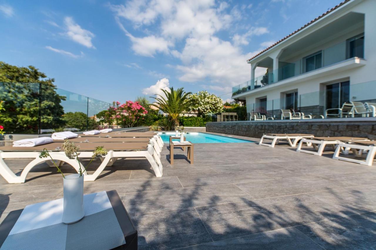 Hotel Villa R Καλβί Εξωτερικό φωτογραφία