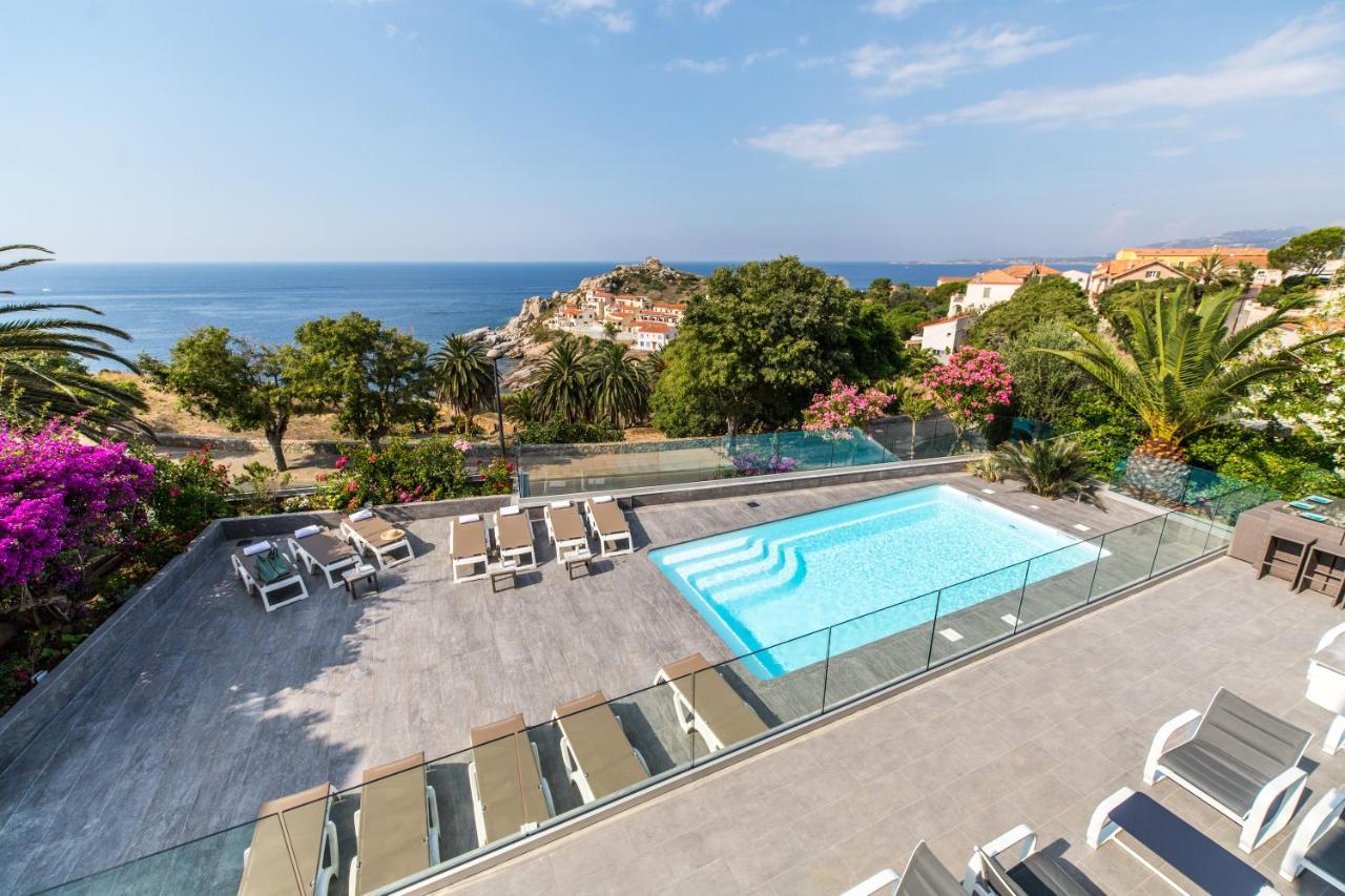 Hotel Villa R Καλβί Εξωτερικό φωτογραφία