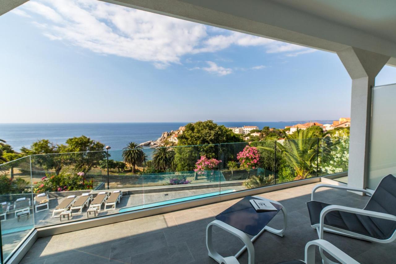 Hotel Villa R Καλβί Εξωτερικό φωτογραφία