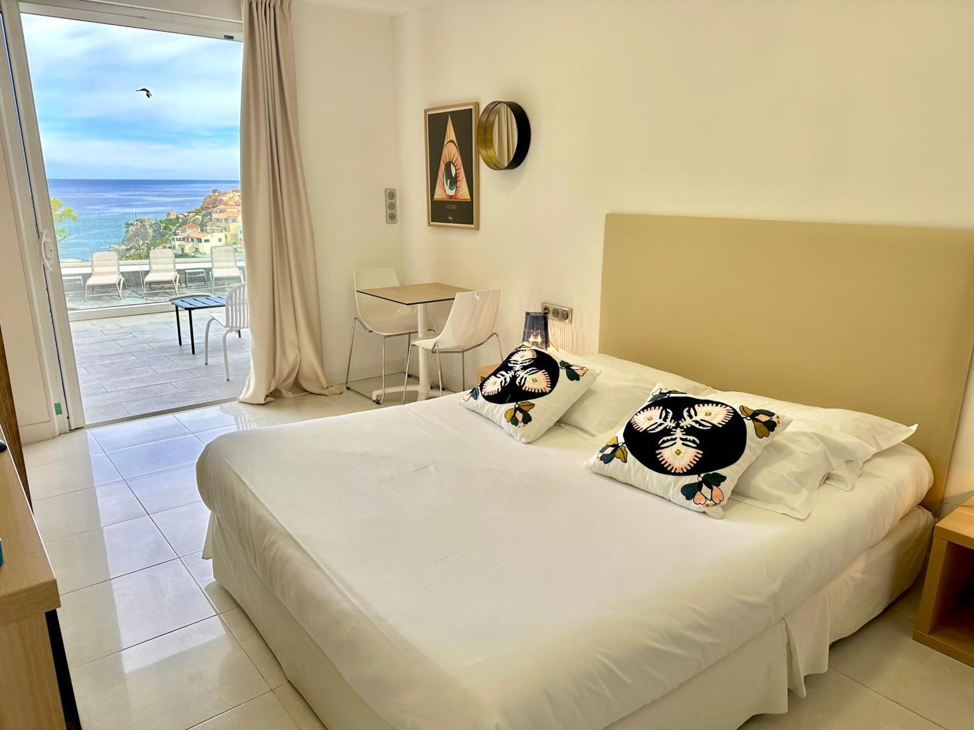 Hotel Villa R Καλβί Εξωτερικό φωτογραφία
